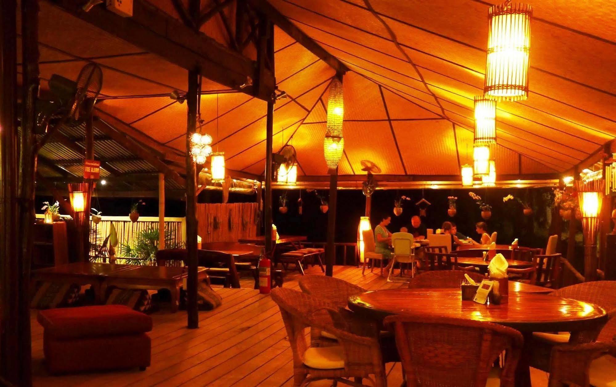 Amber Sands Beach Resort 코창 외부 사진